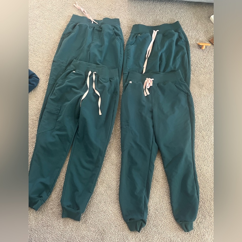 4 High Waisted Zamora Jogger Scrub Pants